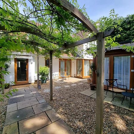 Oak Tree Rooms Ltd Brockenhurst Exterior foto