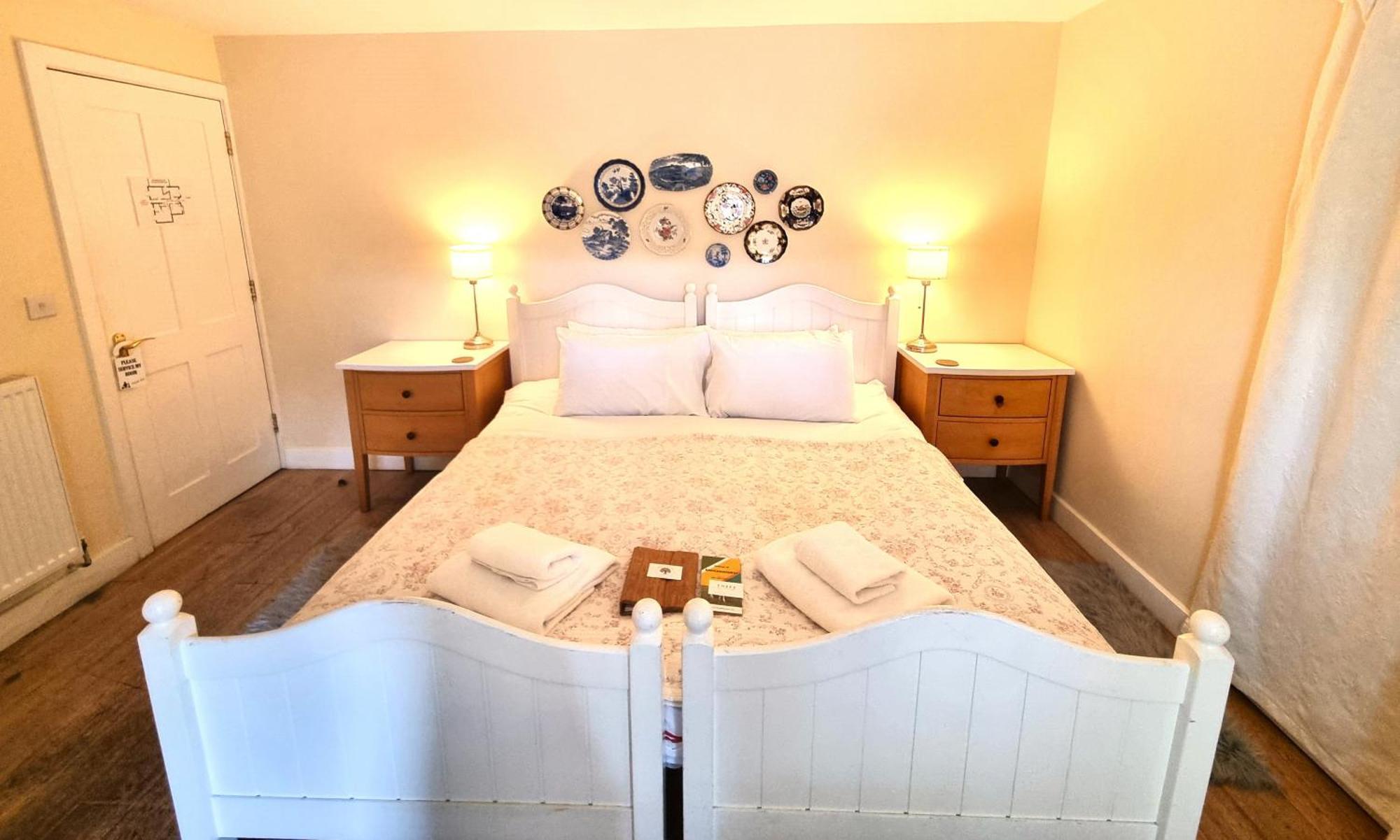 Oak Tree Rooms Ltd Brockenhurst Exterior foto