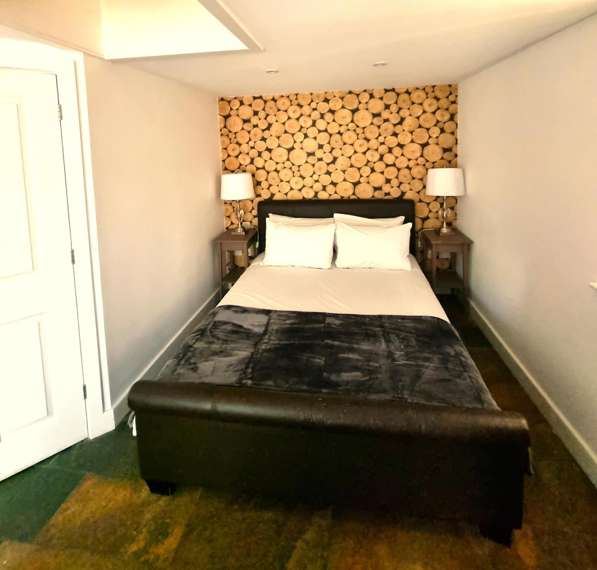 Oak Tree Rooms Ltd Brockenhurst Exterior foto